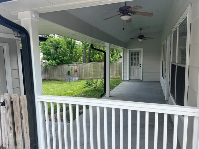 Building Photo - 177 Springs Edge Dr