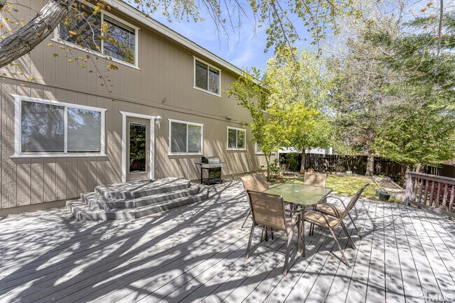 Building Photo - 6168 Greenbrook Dr