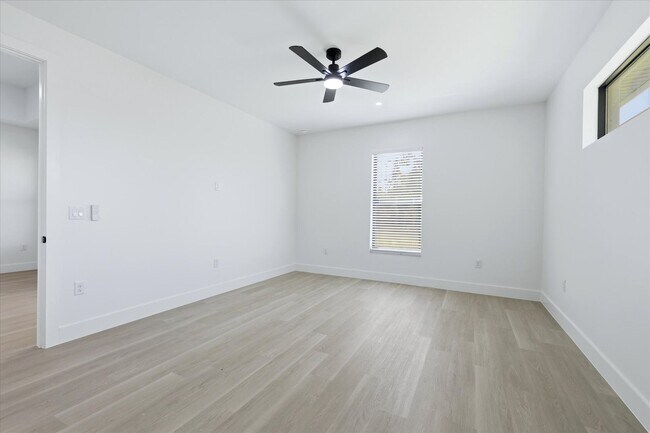 Building Photo - Luxury Duplex for Rent in Burnt Store Meadows, Punta Gorda**Reduced Rental Period Incentive**