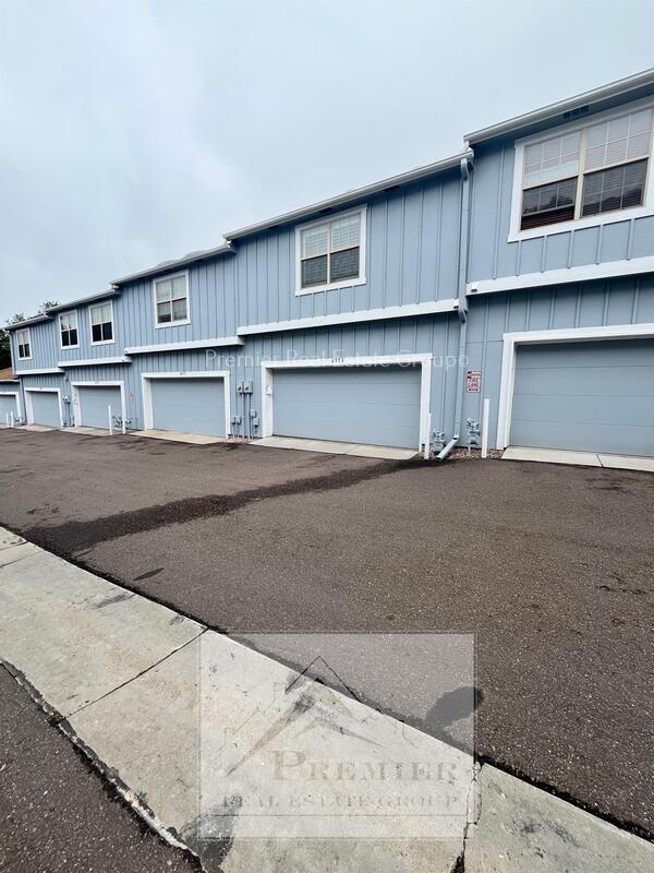 Building Photo - 6973 Los Reyes Cir
