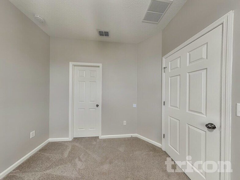 Building Photo - 454 Vineyard Ln