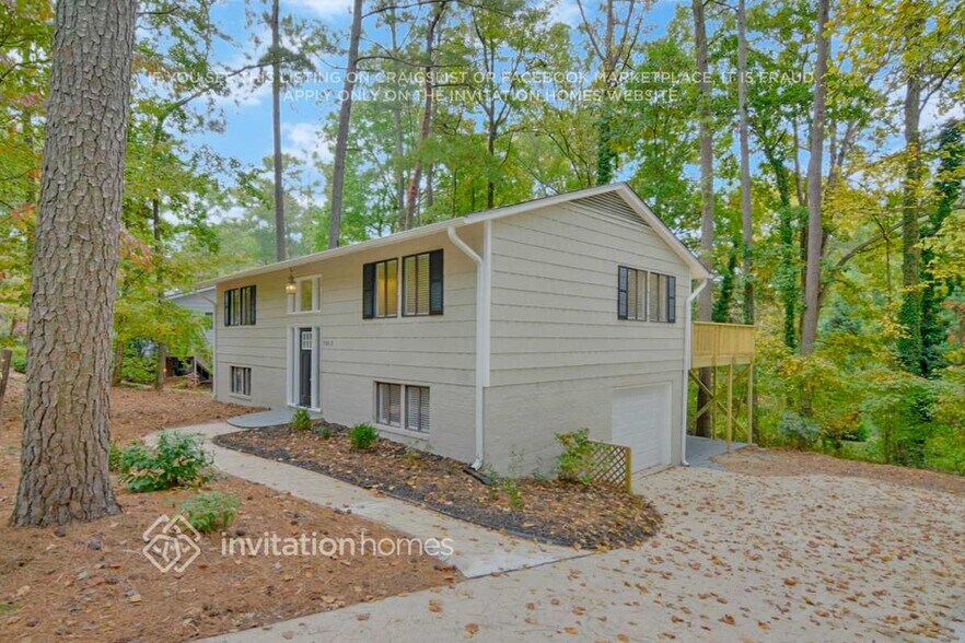 Building Photo - 7812 Haymarket Ln