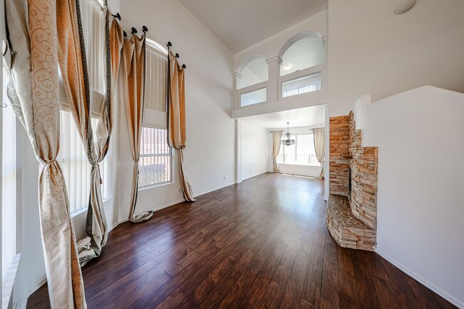 Building Photo - RV GATE! Lovely 4 bedroom, 3 bathroom home...