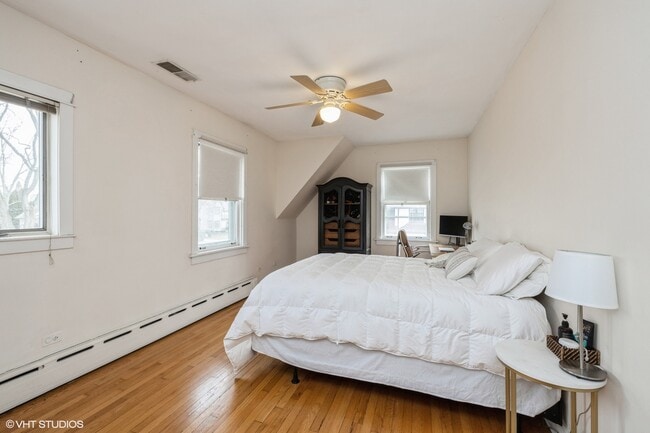 Building Photo - 322 N Monroe St