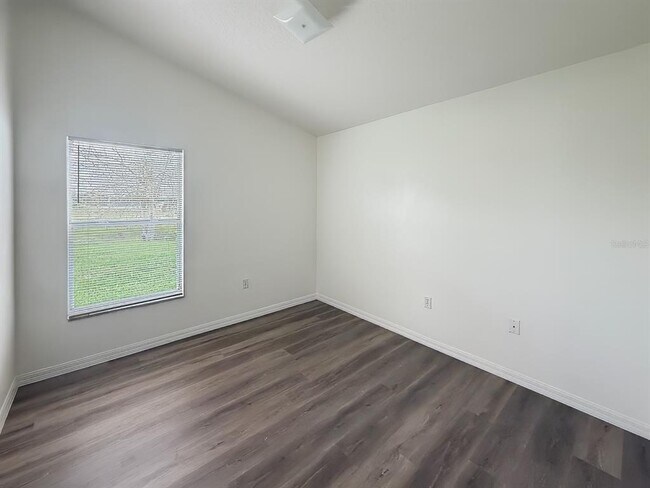 Building Photo - 129 Garberia Dr