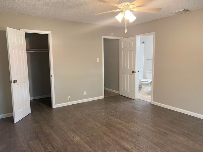 Building Photo - Lovely Ventura rental!