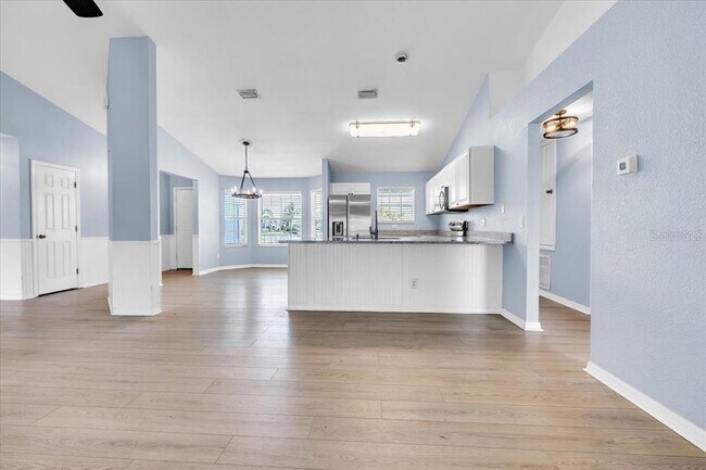 Building Photo - 1708 Blue Lake Cir