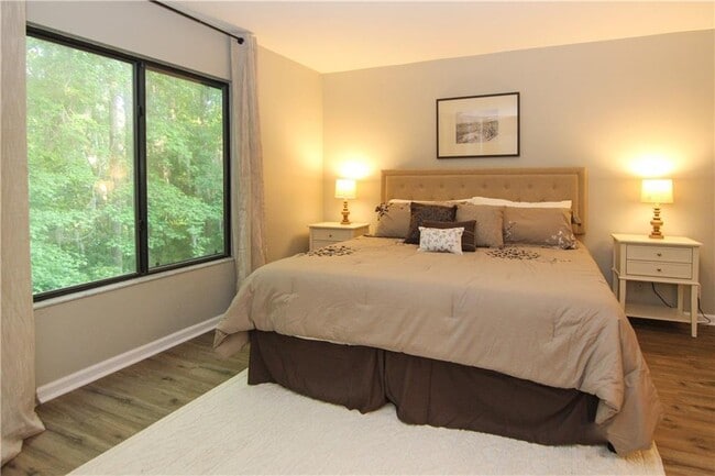 Building Photo - 875 Wimbledon Dr