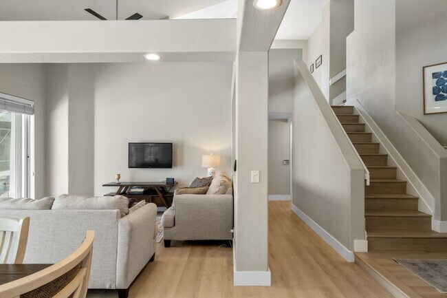 Building Photo - 1179 Laguna Springs Dr