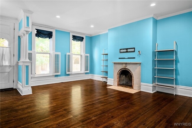 Building Photo - 108 Park St