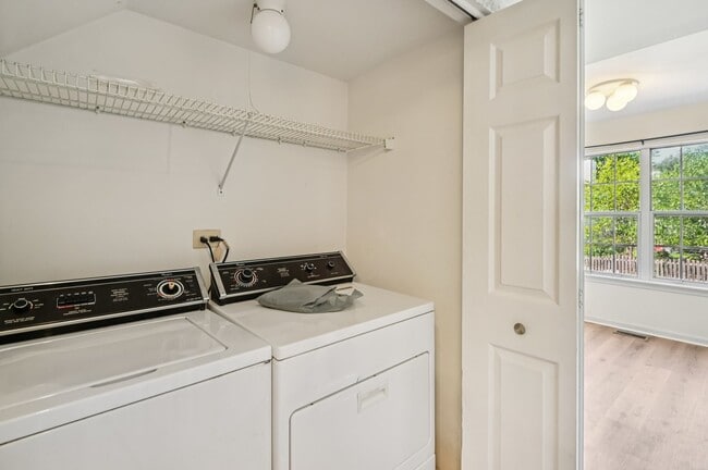 Building Photo - 644 Sandwedge Pl