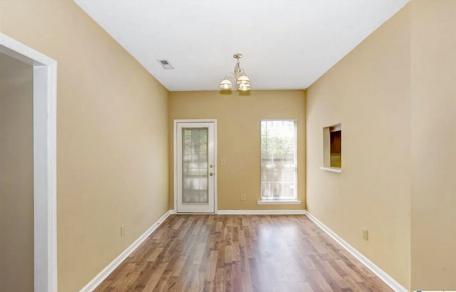 Building Photo - 111 Bentworth Ln