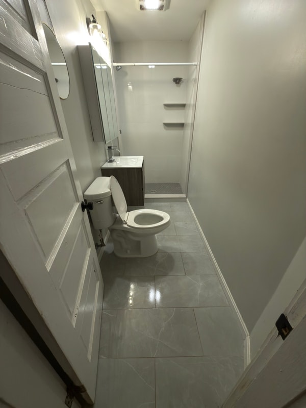 Building Photo - 6 Brook St