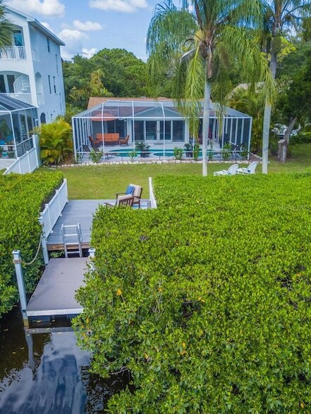 Building Photo - 8302 Midnight Pass Rd