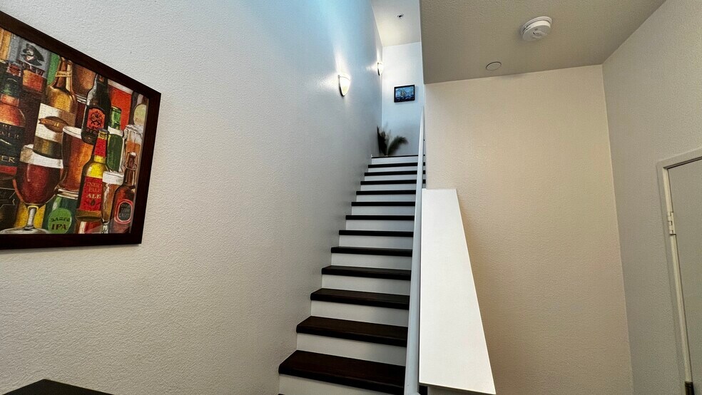 Building Photo - 1314 Calabria St