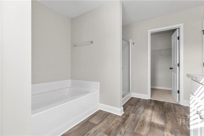 Building Photo - 2164 Savannah Dr