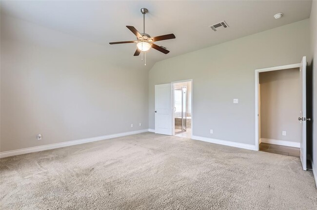 Building Photo - 116 Painted Lady Cove