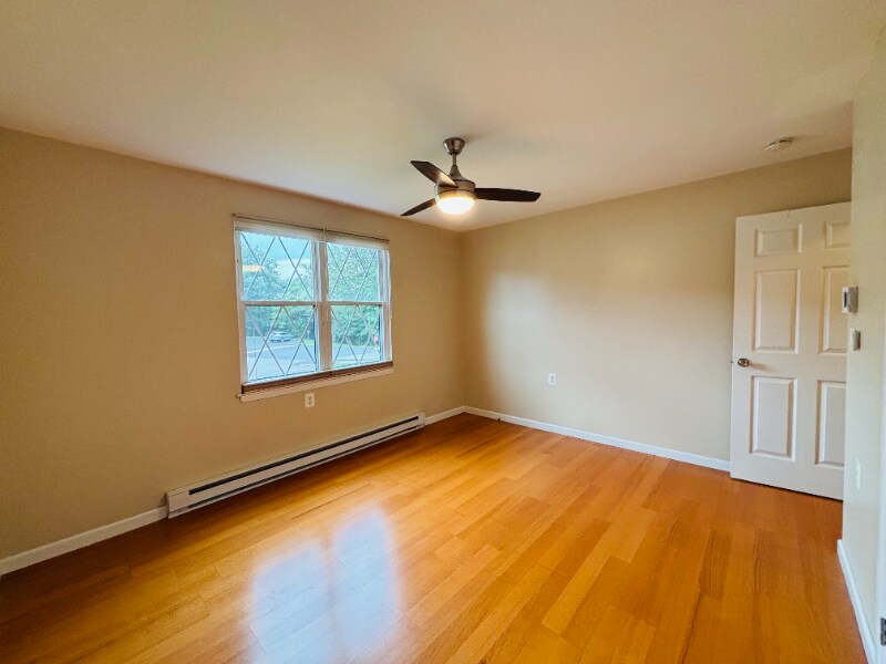 Building Photo - 613 Sierra Vista Ln