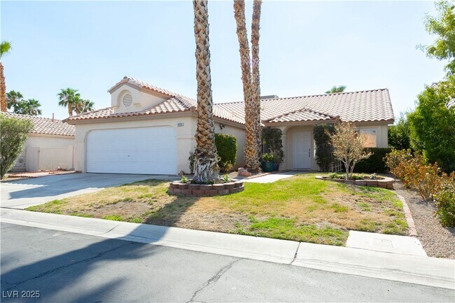 Building Photo - 4633 Califa Dr