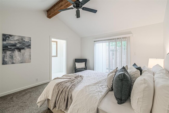 Building Photo - 2314 Silver Sage Dr