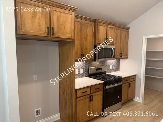 Building Photo - 8525 Cassian Dr