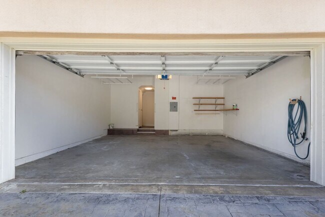 Building Photo - Spacious Laguna Niguel 3 Bed 2 Bath Condo Near Dana Point Harbor