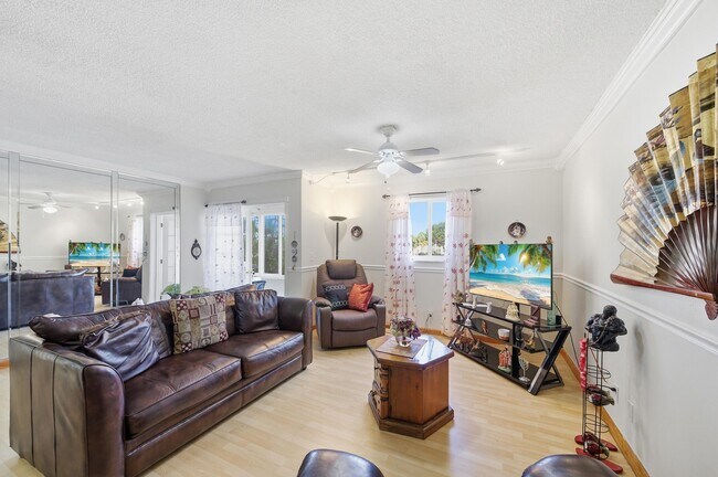 Building Photo - 4851 NW 21st St