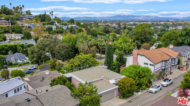 Building Photo - 13563 Contour Dr