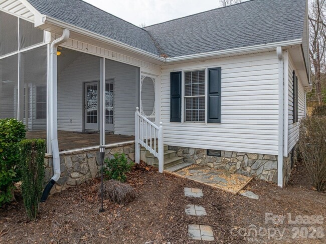 Building Photo - 4626 Little Creek Dr