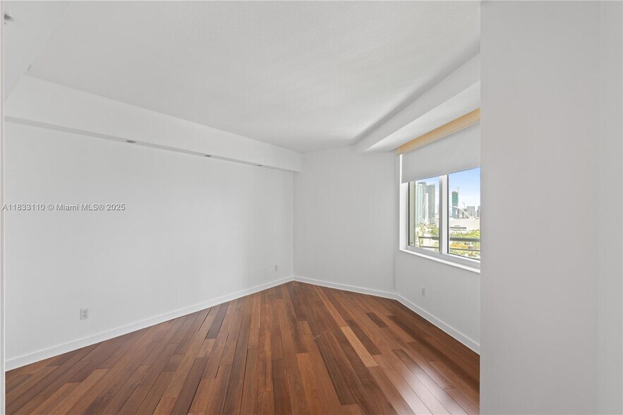 Building Photo - 325 S Biscayne Blvd