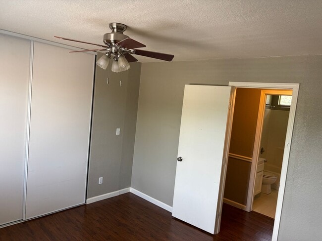 Building Photo - Lovely Home in the Laguna New Dimensions HOA