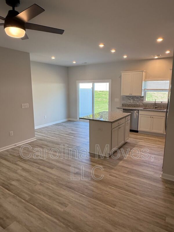 Building Photo - 171 Randwick Ln