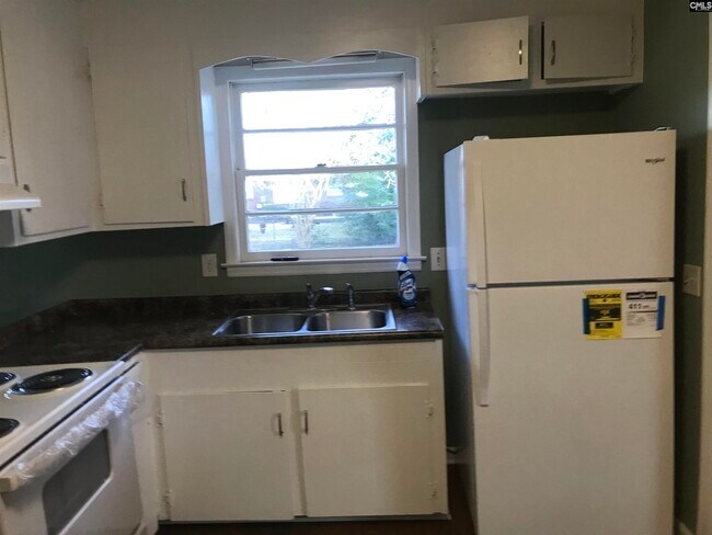 Building Photo - 3604 Traveler Ln