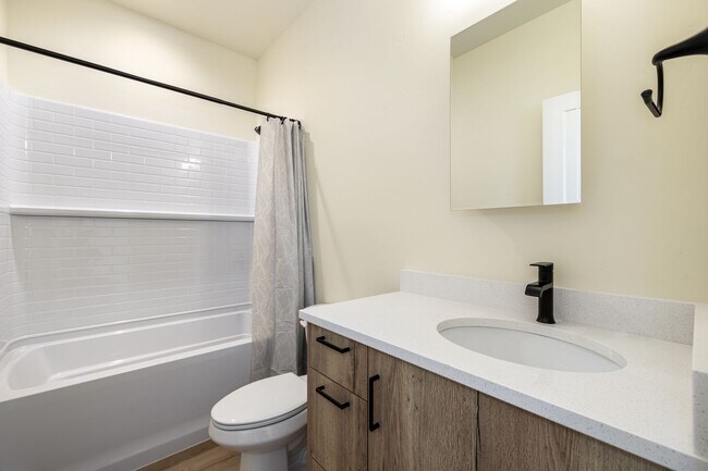 Building Photo - 2-bedroom, 2.5-bathroom apartment built in 2024