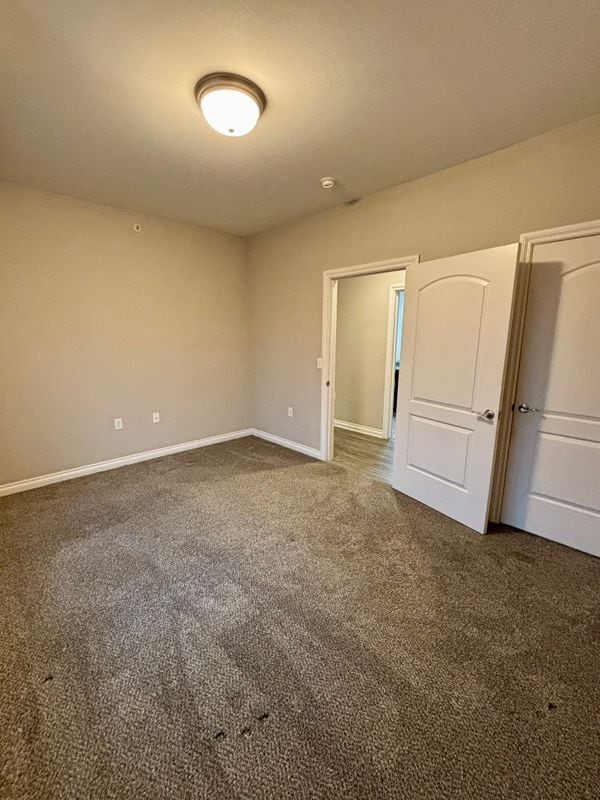 Building Photo - 2493 Sweet Home Rd