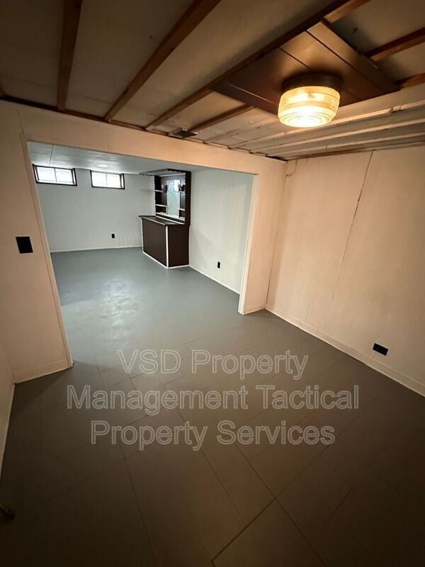 Building Photo - 15917 Turney Rd