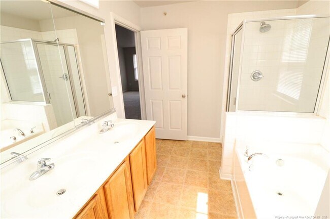 Building Photo - 5110 Neuse Commons Ln