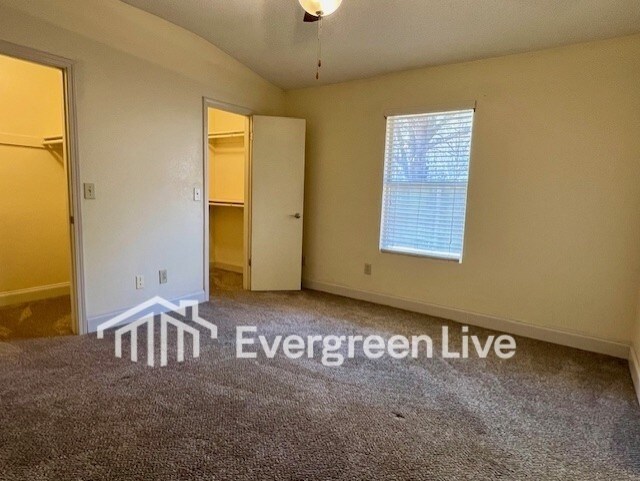 Building Photo - 111 Ayana Ct