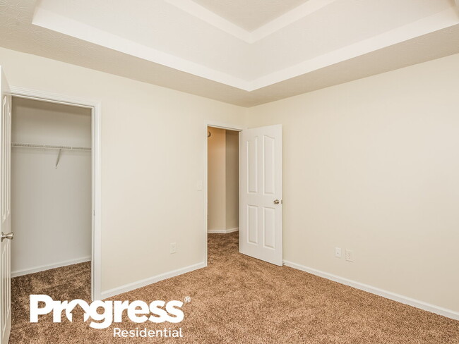 Building Photo - 70 Stony Oak Dr