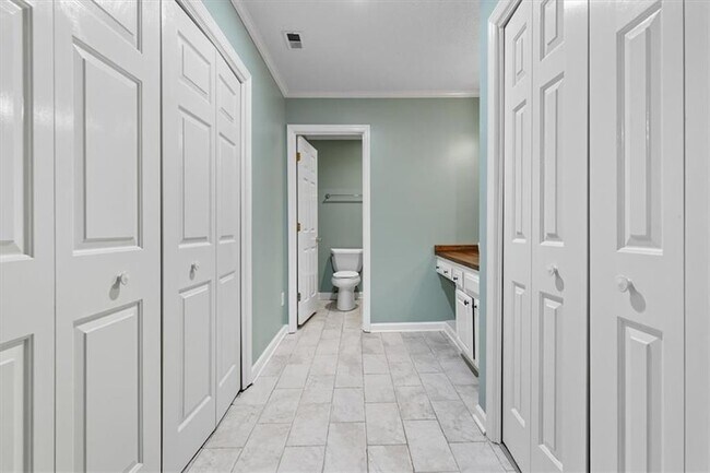 Building Photo - 1211 Whitlock Ridge Dr
