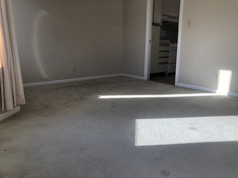 master - 1120 Judah St