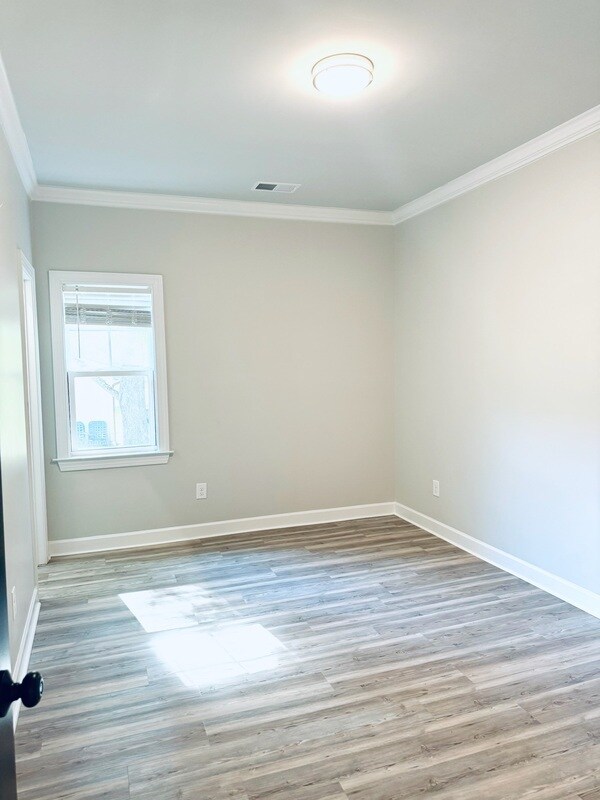 Building Photo - 310 W Horton St