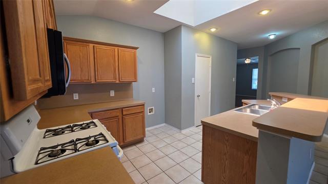 Building Photo - 5820 Show Master Ln
