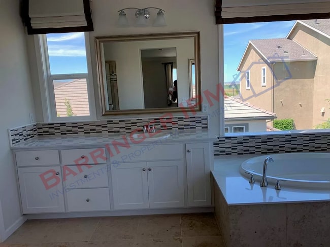 Building Photo - House is occupied *DO NOT DISTURB TENANTS* Call office with any questions