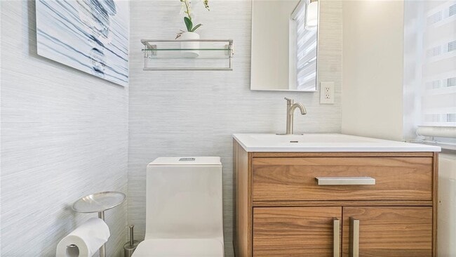 Building Photo - 2506 Formosa Ave