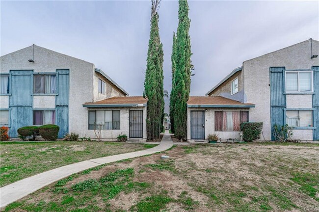 Building Photo - 8939 Mango Ave