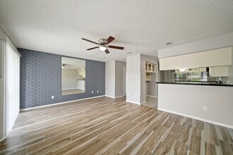 Building Photo - 13464 Castilian Dr