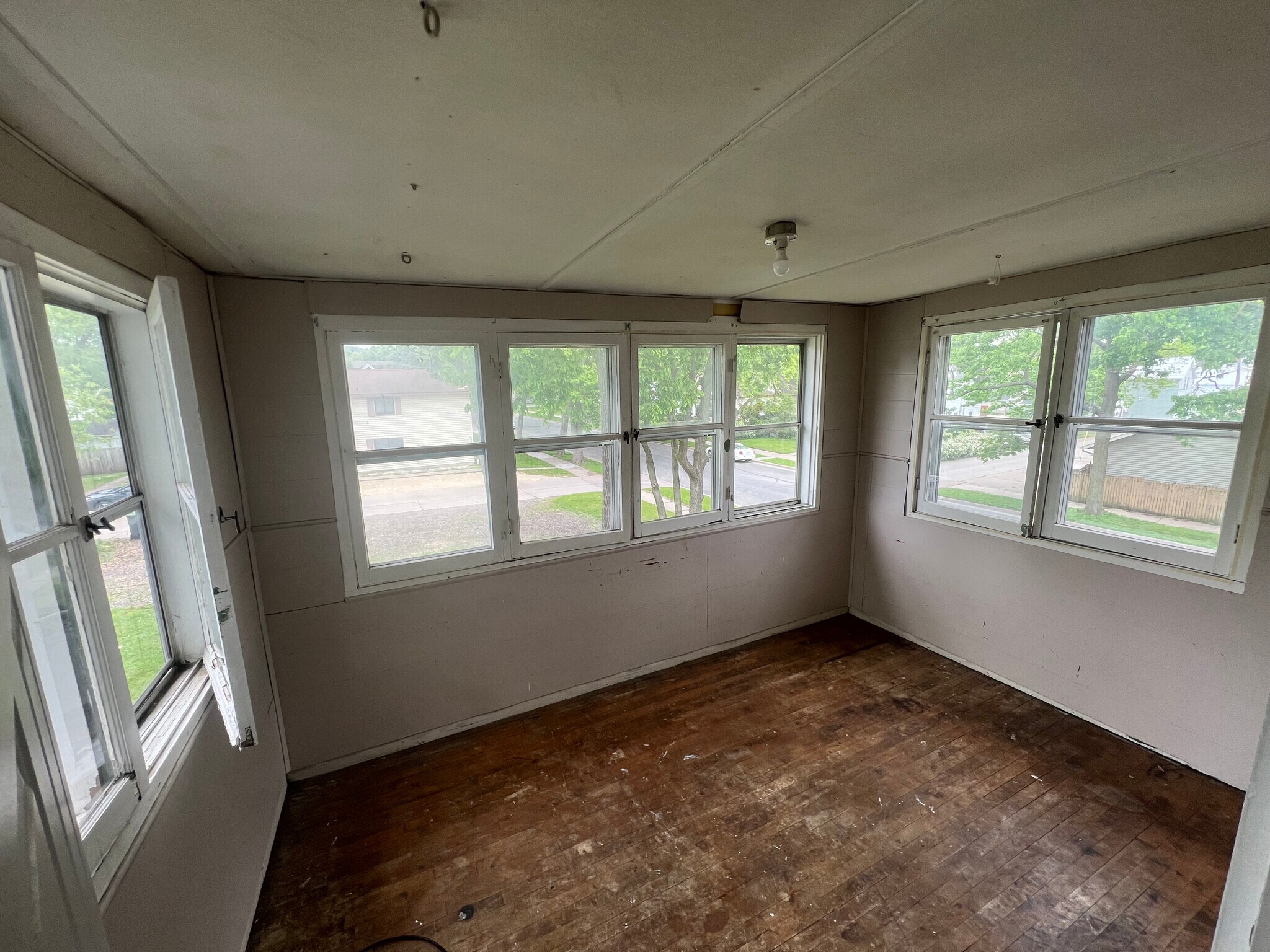 Building Photo - 1205 Mississippi St