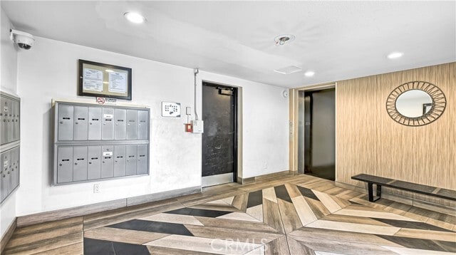 Building Photo - 355 S Madison Ave