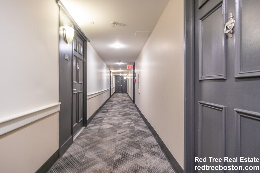 Building Photo - 175 Freeman St